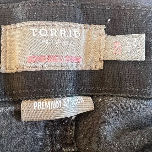 Torrid Womens Bombsheel Skinny Jeans High Rise Stretch  Black Size 12R - Picture 7 of 9